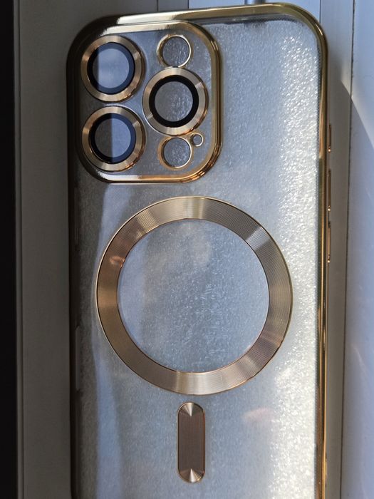 Luksusowe magnetyczne etui do bezprzewodowego ładowania 16pro