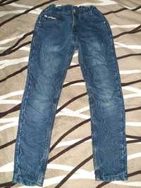 Утеплённые джинсы 146р