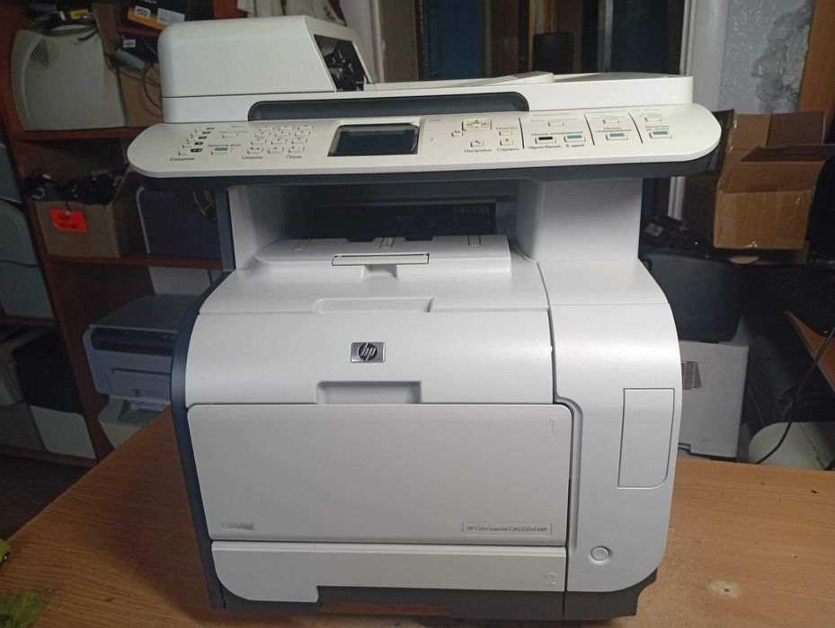 Кольоровий лазерний БФП HP Color LaserJet CM2320nf