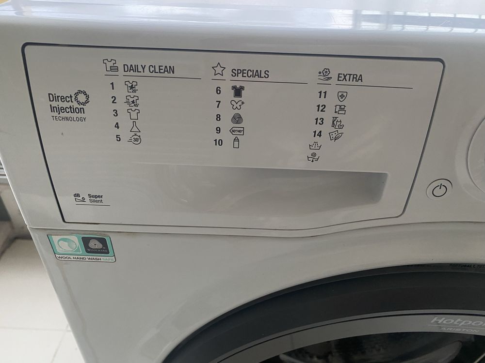 Maquina lavar roupa Hotpoint- Ariston