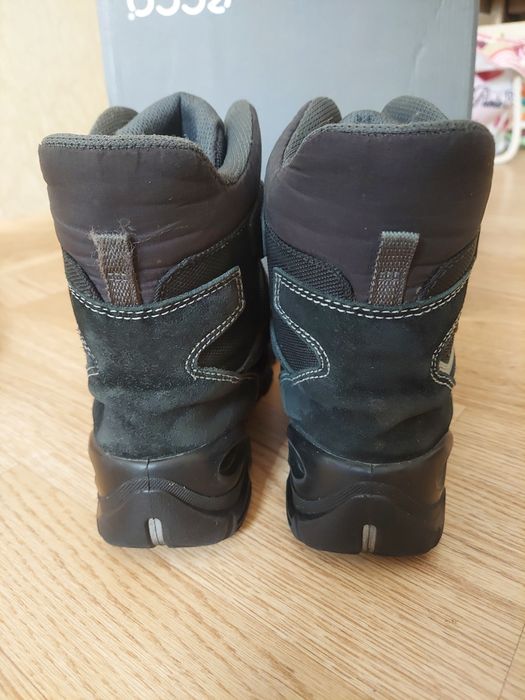 Сапоги ботинки Ecco 35