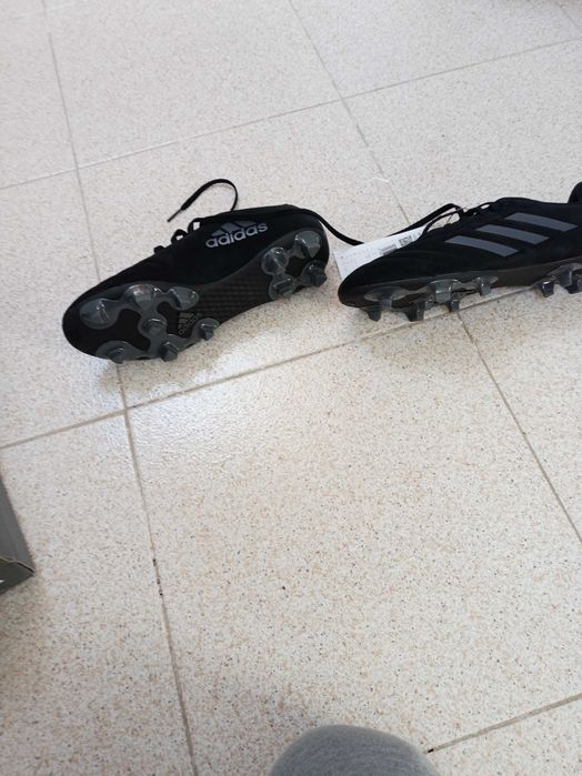 Botas de futebol adidas