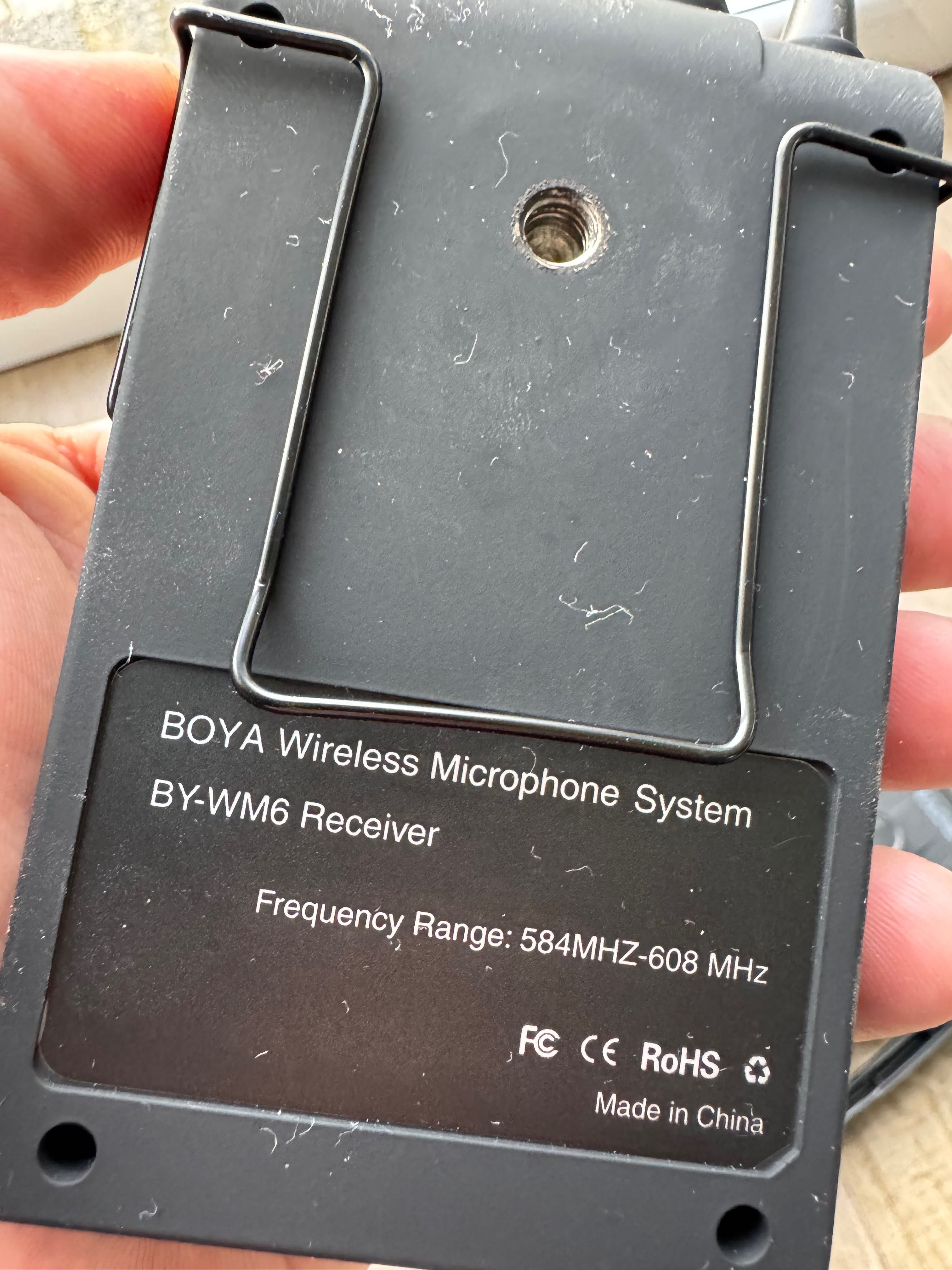 Mikrofon bezprzewodowy Boya krawatowy