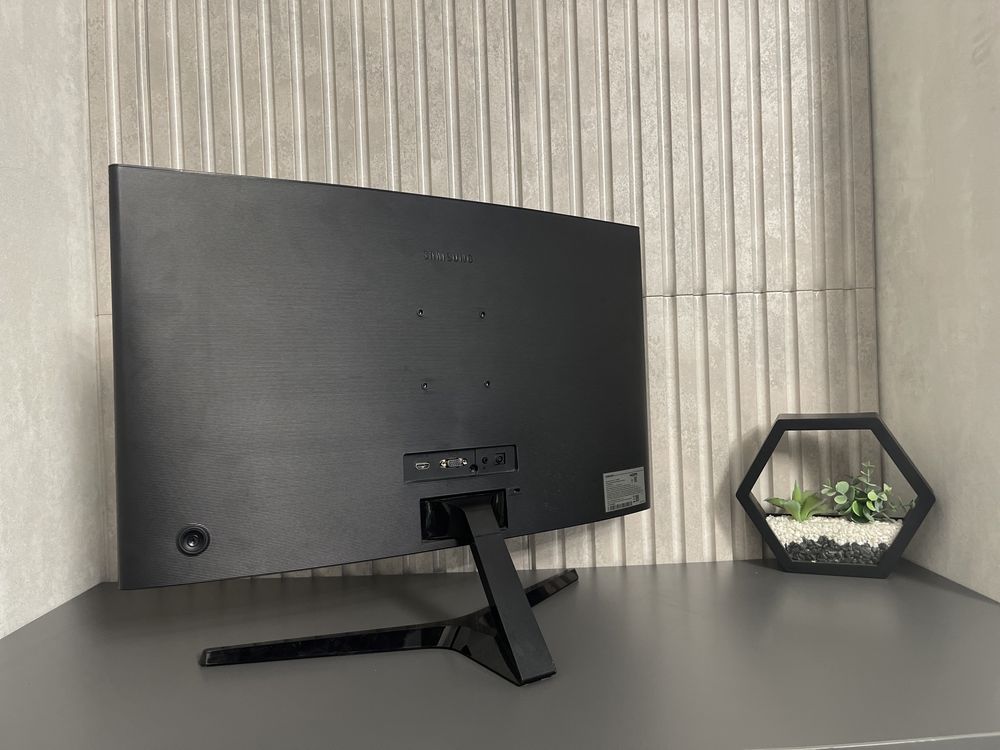 Вигнутий Монітор Samsung 27 дюймів full hd