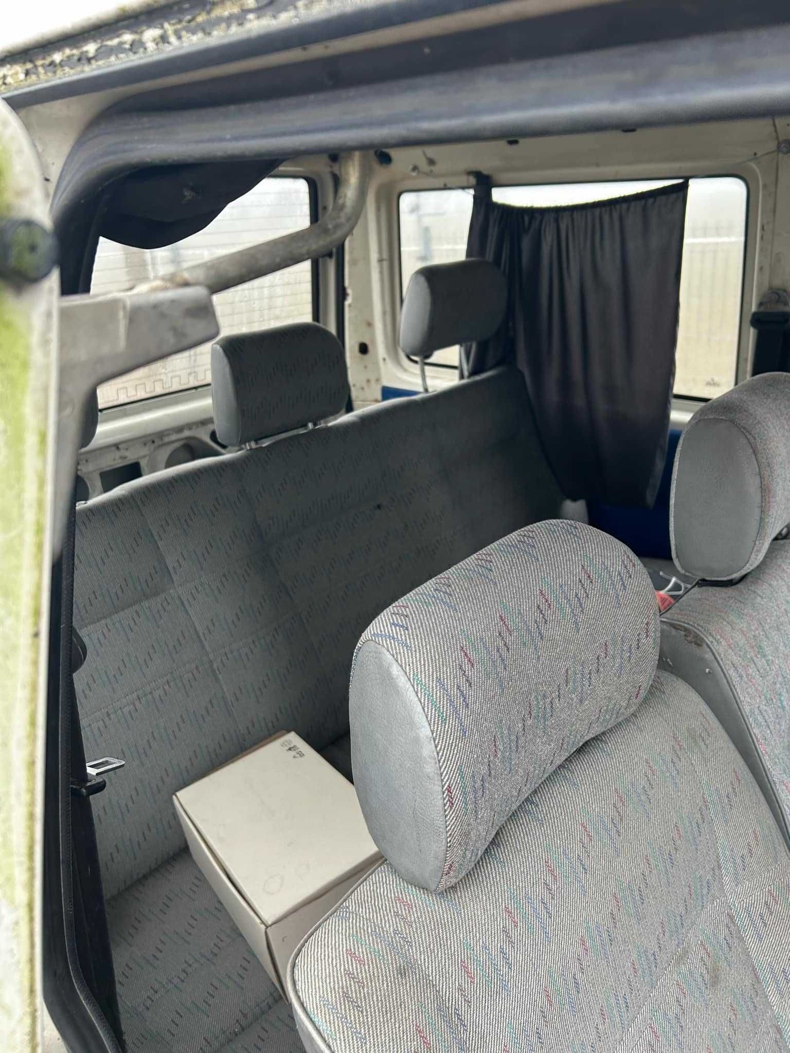 Volkswagen Transporter T4 2.4D Biały/ Na części