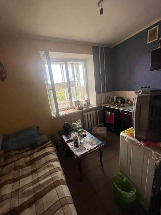 Продам 1-кімнатну квартиру вул. Алматинська 34