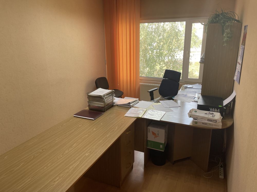 Комплекс виробничих, складських, офісних приміщень.