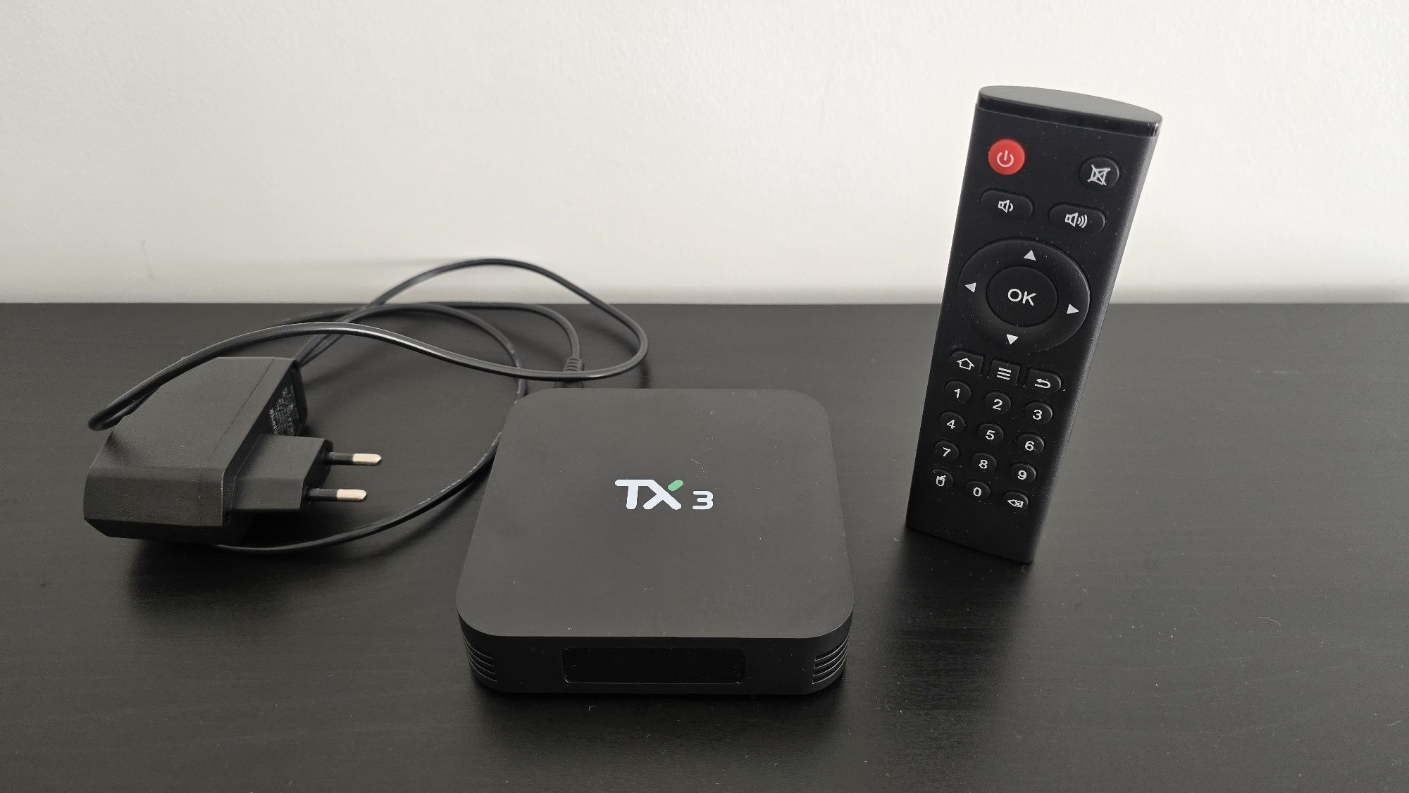 Box Android Tanix TX3 TV 4 GB RAM / 64Gb