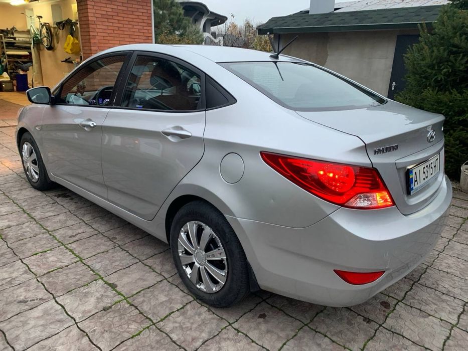 Hyundai accent 2014
