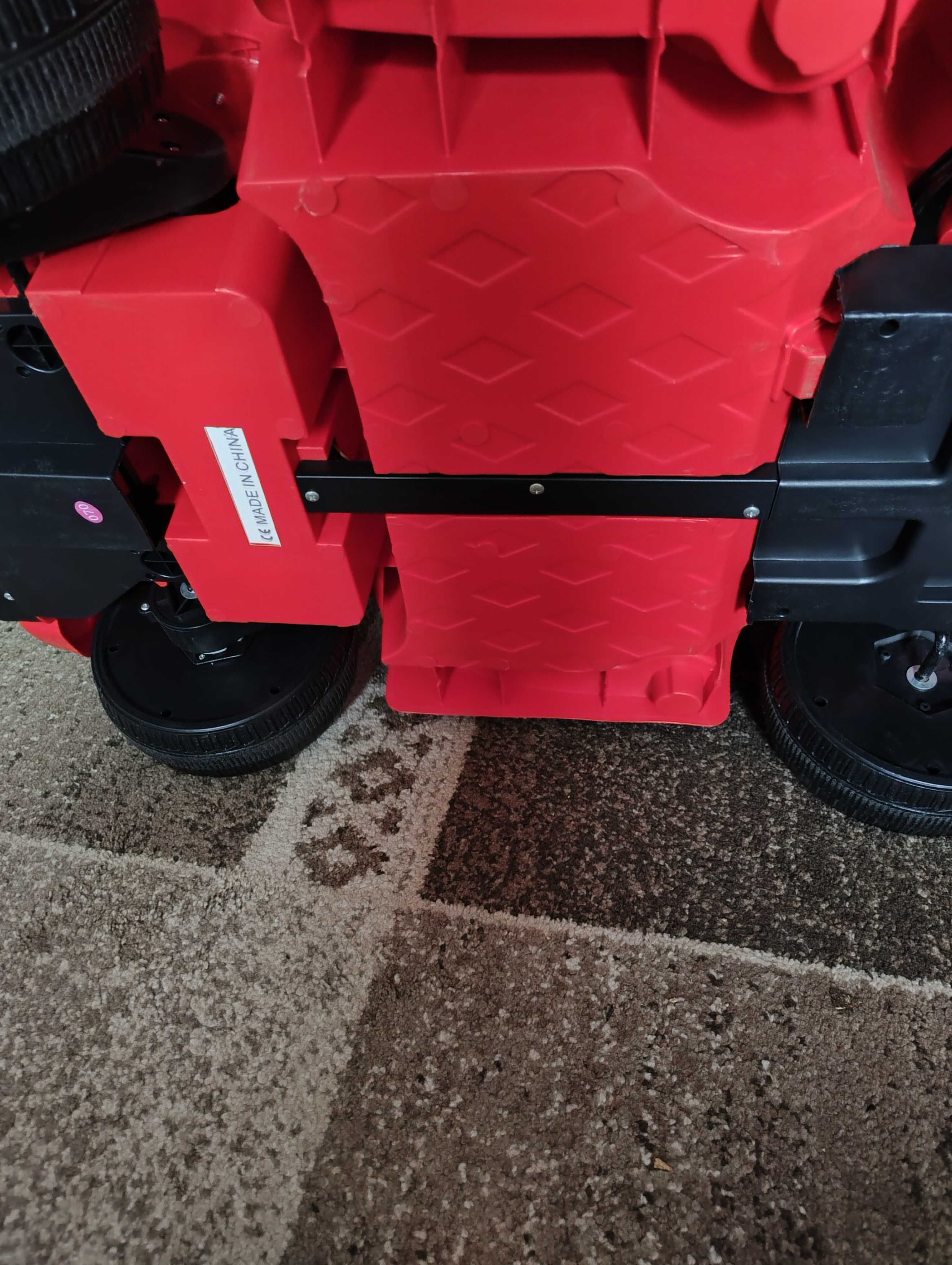 Super cabrio do jeżdżenia dla dzieci stan bardzo dobry