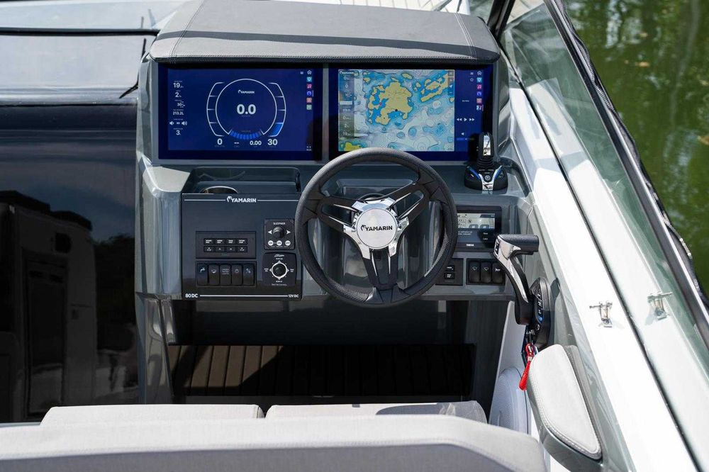 Łódź motorowa Yamarin 80 DC - DayCruiser 8,28m