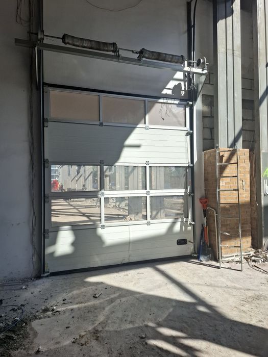 Brama segmentowa garazowa przemysłowa 3mx3.4m