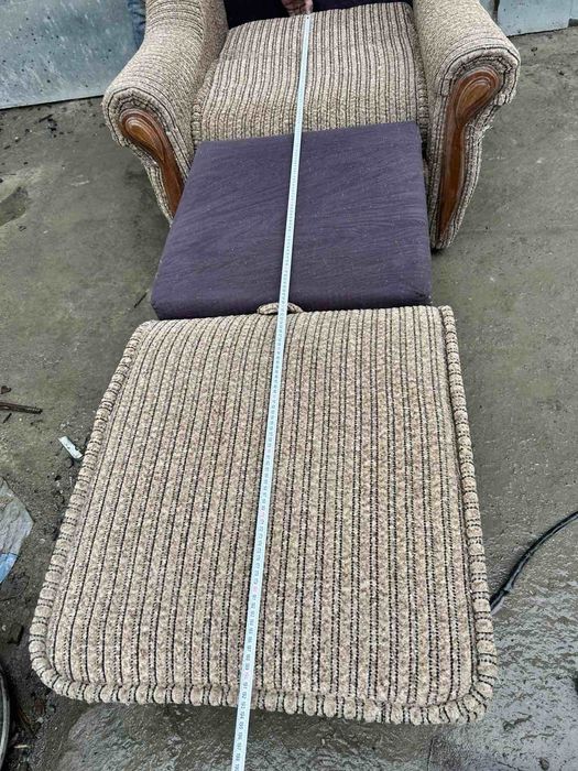 Меблі трюмо, крісло, диван, стіл