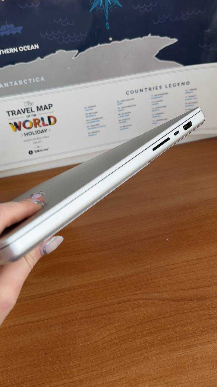 Apple MacBook Pro 16" M1 Max 32gb 1tb Silver MK183 2021