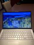 Asus Vivobook i3