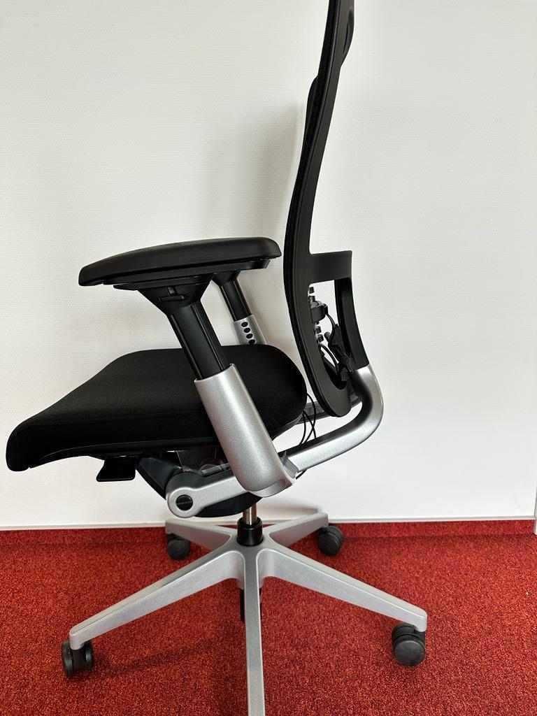 Krzesło biurowe obrotowe Haworth Comforto 89