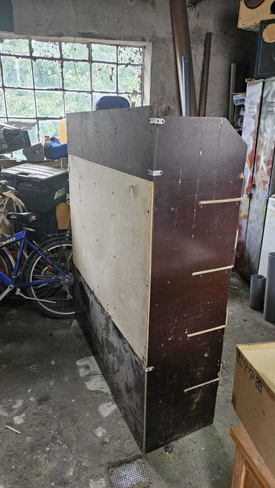 Regał, pułki, szafka, gniazda