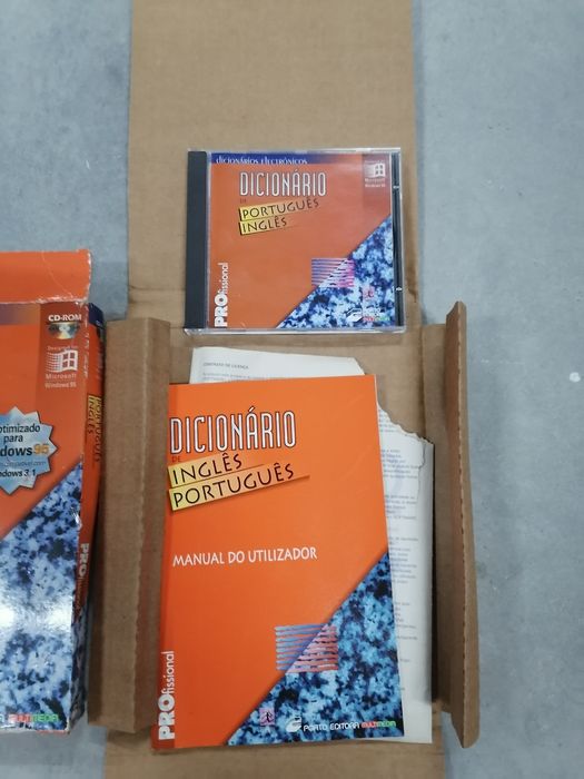 Dicionário Electrónico Vintage Português - Inglês