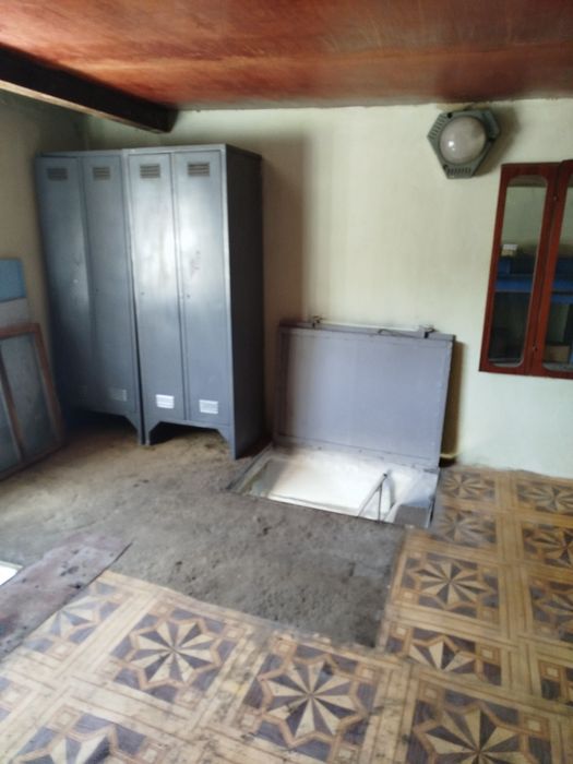 Продам гараж-майстерню