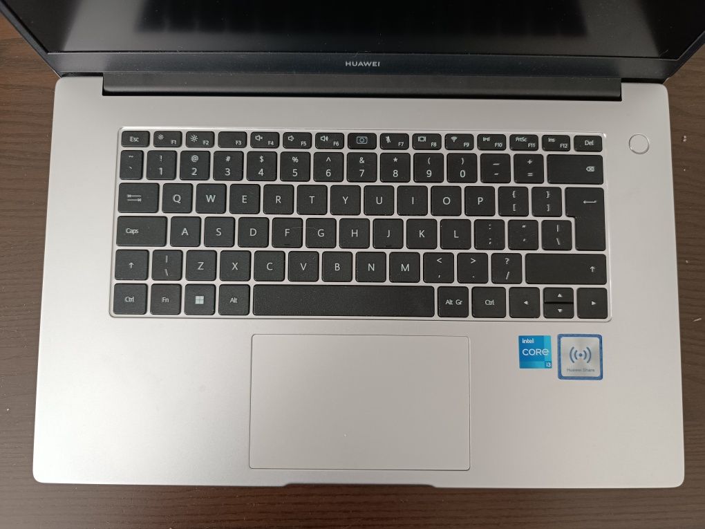 Huawei MateBook D15- jak nowy!