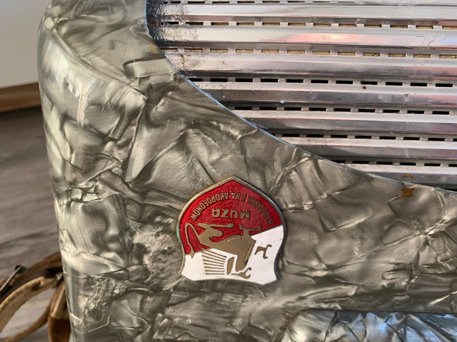 Akordeon BFA Muza Polonez 80 Basów 42x40x19 cm Do Renowacji