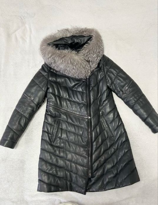 Куртка кожаная женская зимняя/холодная осень