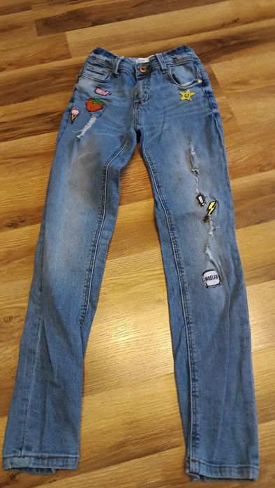 Fajne jeansy dla dziewczynki 140 straight