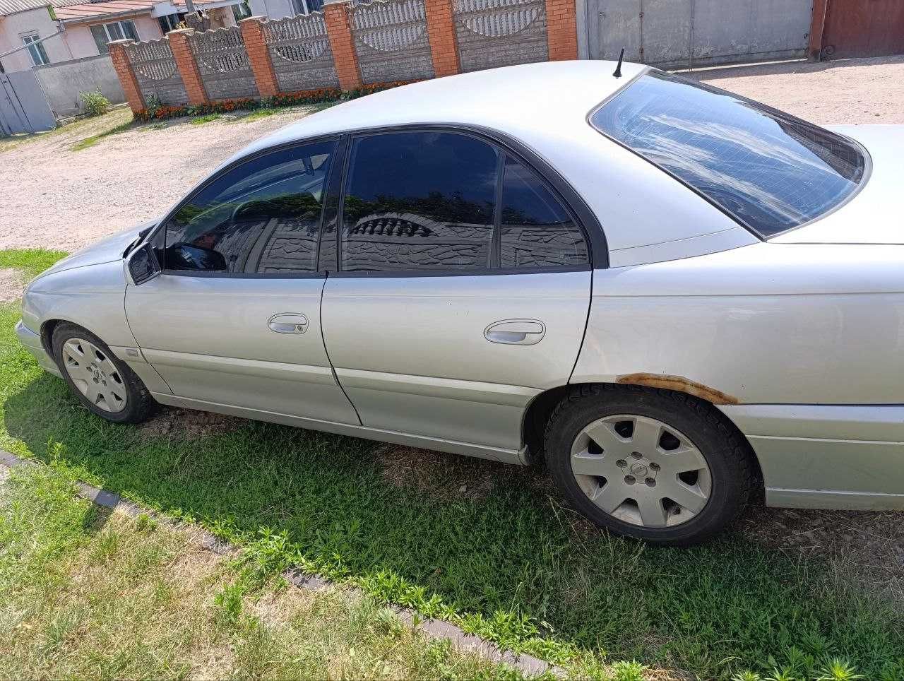Opel omega 3.0  gaz