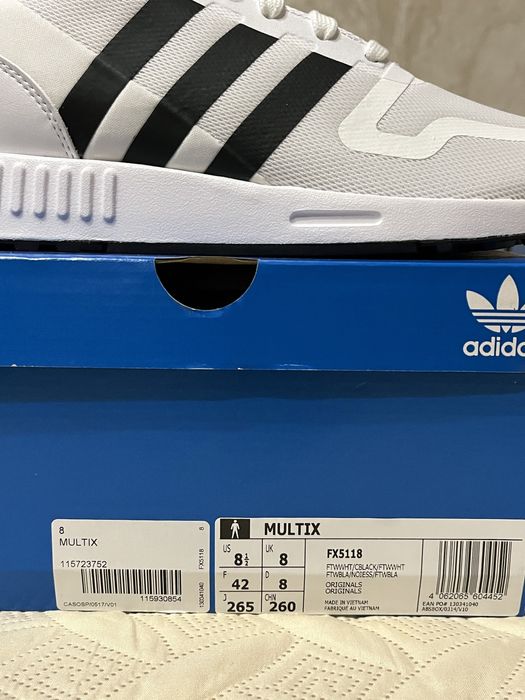 Кросівки Adidas Multix