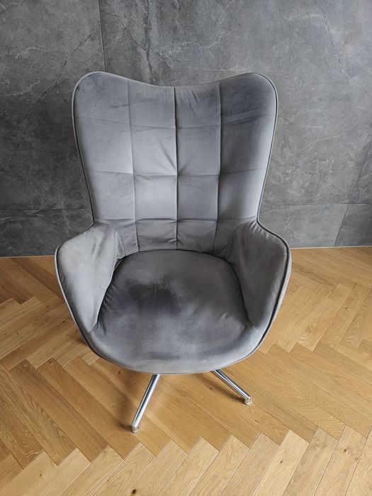 Fotel obrotowy biurowy uszak