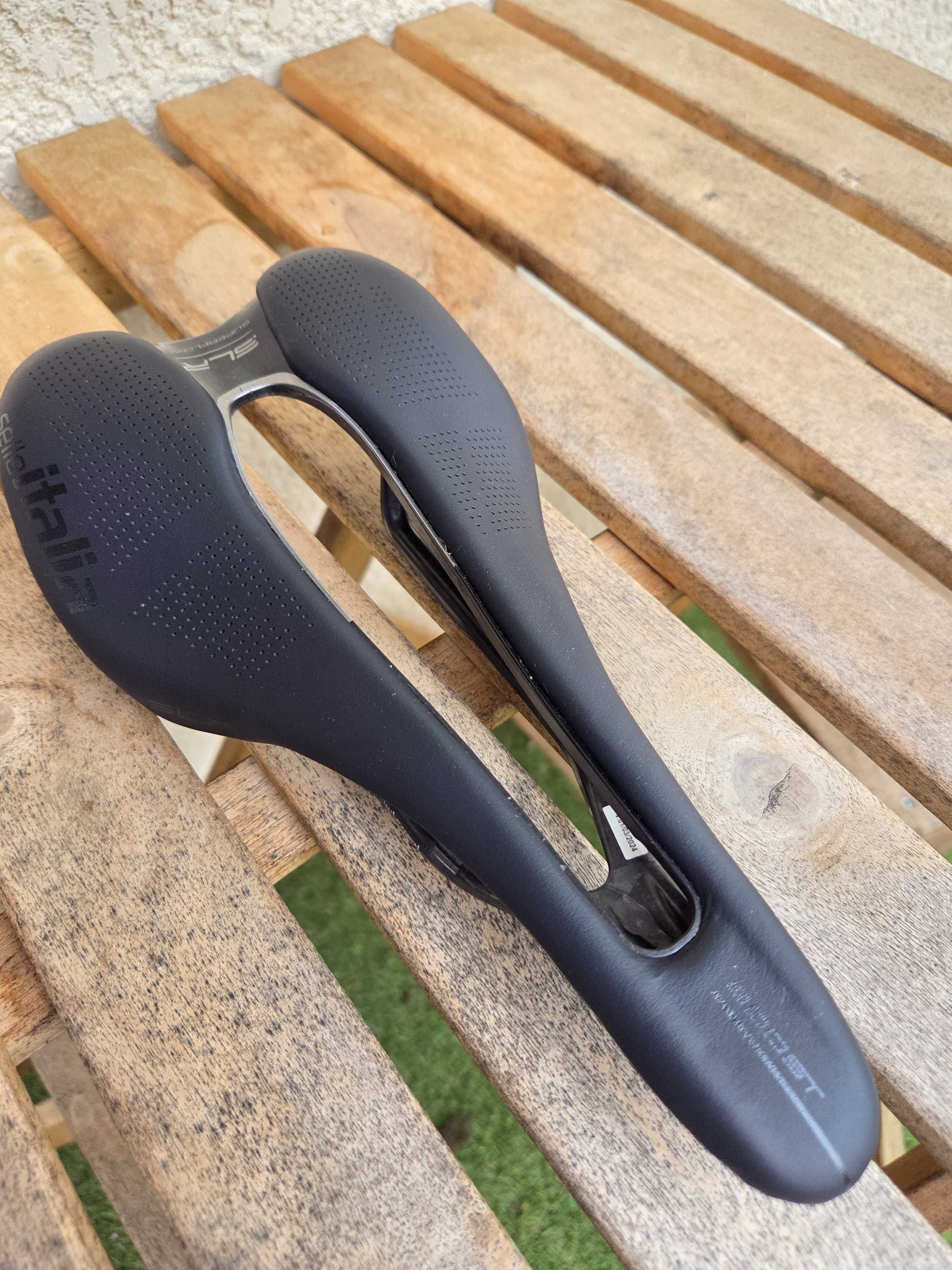 Selle Italia SLR Boost Carbon Superflow