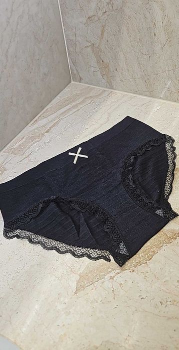 Figi damskie, czarne rozm 38-40 NOWE 5 szt komplet