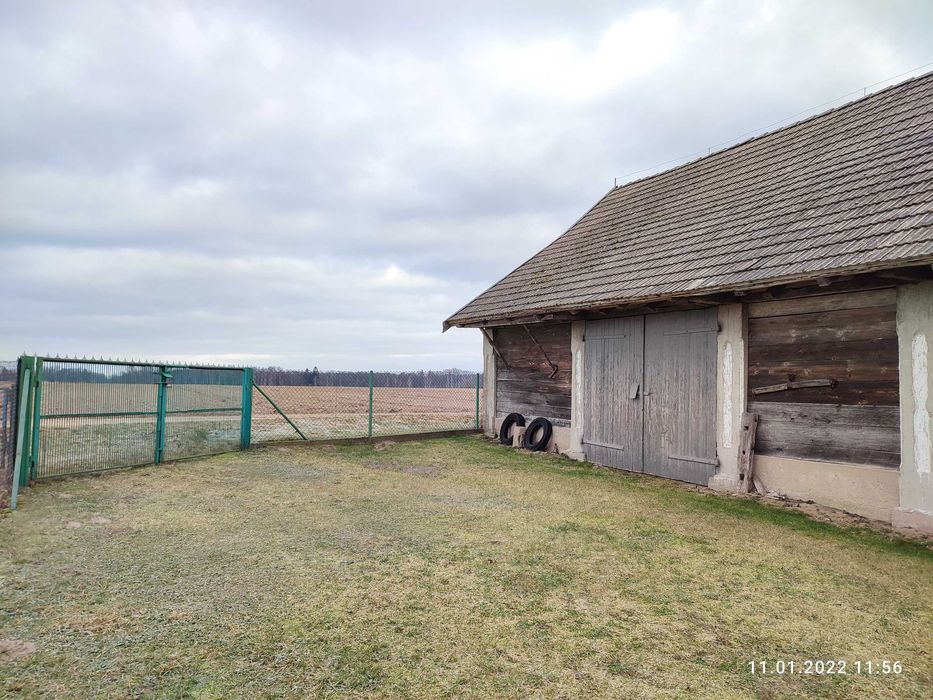 Urokliwe siedlisko w Cieśnisku Wielkim, gm.Janów.