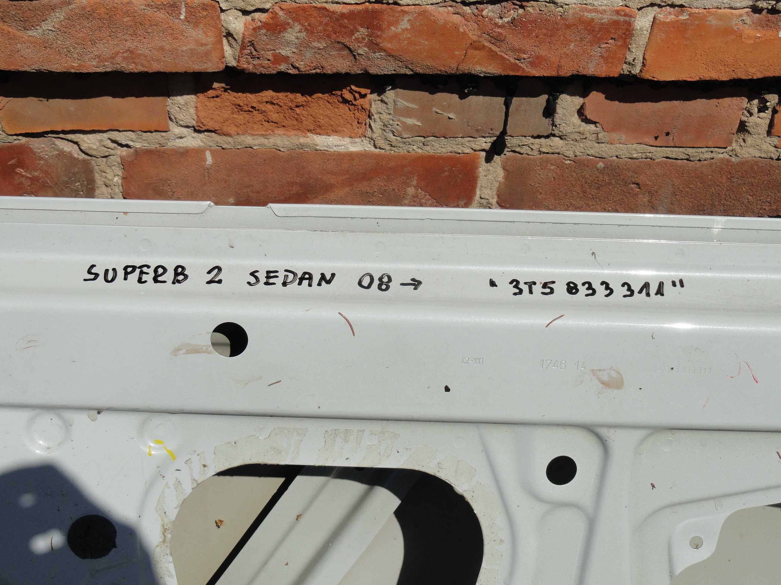 Skoda Superb 2 Sedan Drzwi tył lewe 08-15