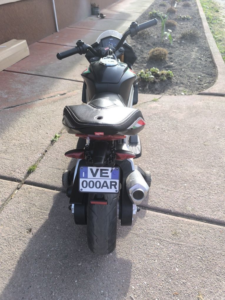 Motor na akumulator