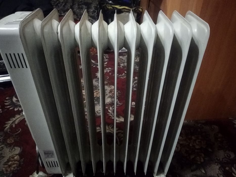 Продается масленный обогреватель.