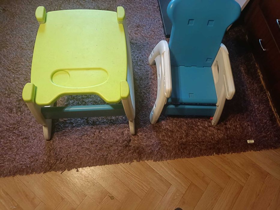 Stolik z krzesłem dla dziecka