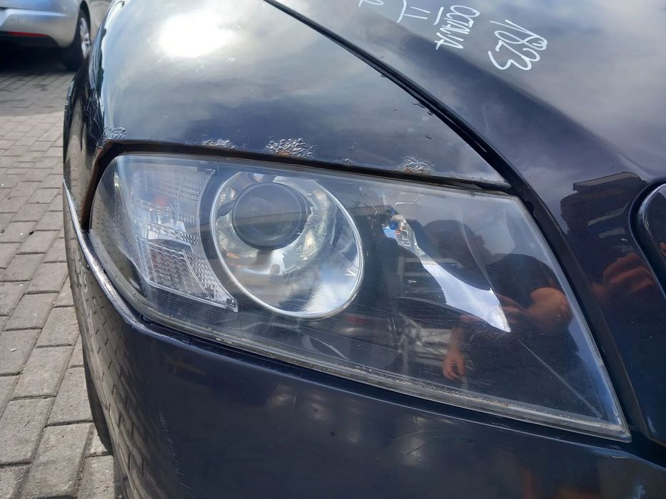 SKODA OCATVIA II LAMPA REFLEKTOR PRAWA PRZEDNIA PRAWY PRZÓD CZARNY ŚRODEK