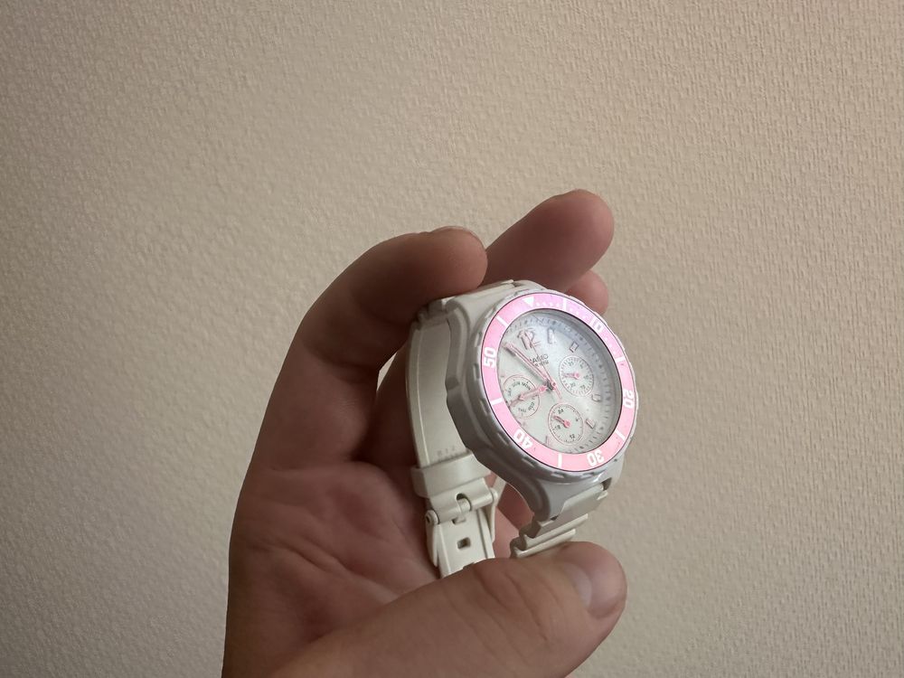 Наручний годинник для дівчини Casio Lrw-250 подарунок