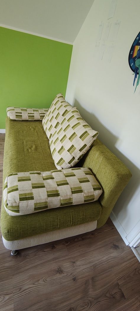 Sofa rozkładana zielona