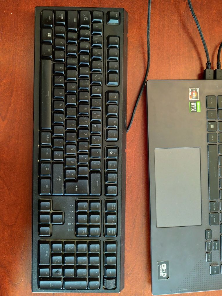 Vendo Portátil 1000€