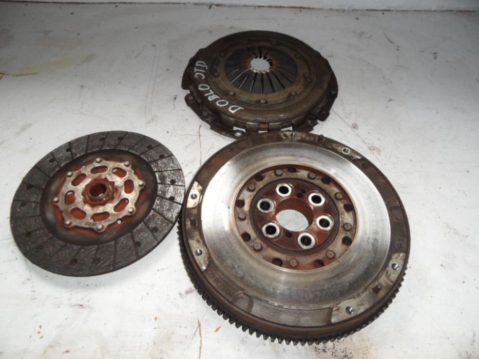 SPRZEGLO KOLO DWUMASOWE FIAT DOBLO 1.9 JTD