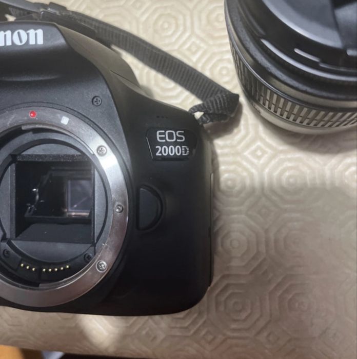 camara fotografica EOS-2000 + lente