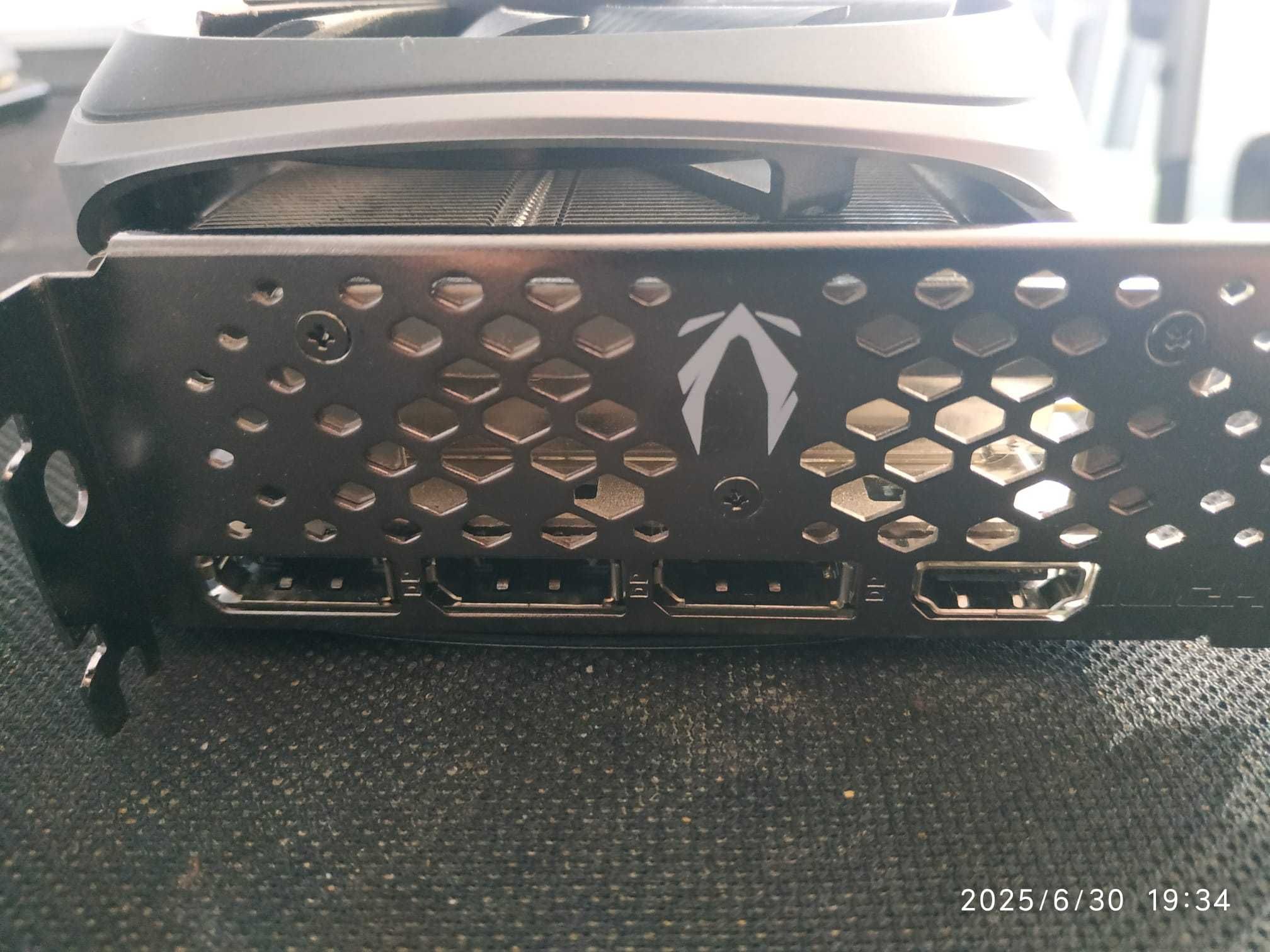 ZOTAC Gaming Geforce RTX 4070Ti Trinity 12GB 192BIT GDDR6X