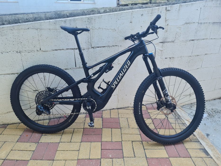 Turbo Levo Specialized carbon