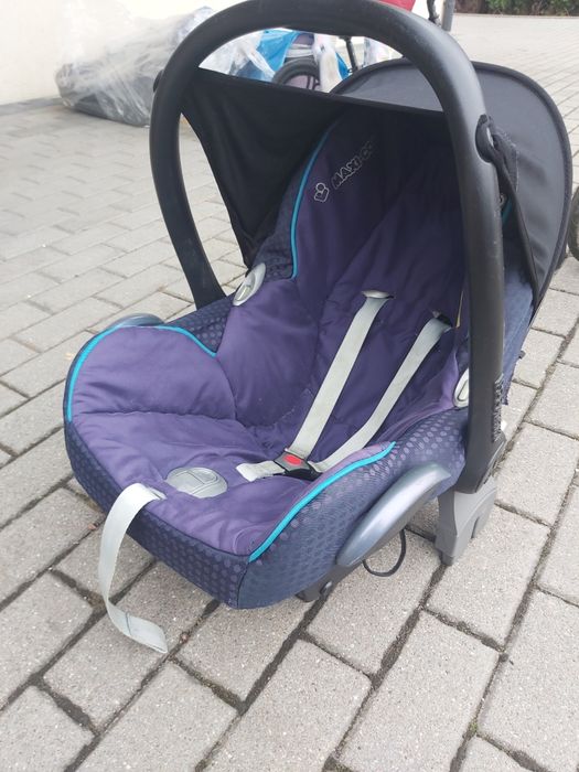 Nosidełko Maxi Cosi Cabriofix 0-13kg + baza easyfix + śpiworek.