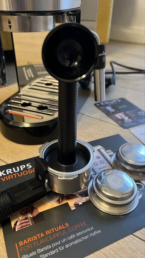 Ekspr cies ciśnieniowy Krups 15 bar ESPRESSO VIRTUOSO + (XP444C10)