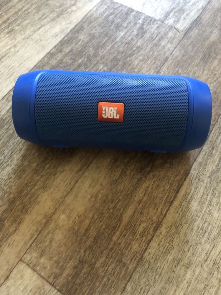 Колонка JBL