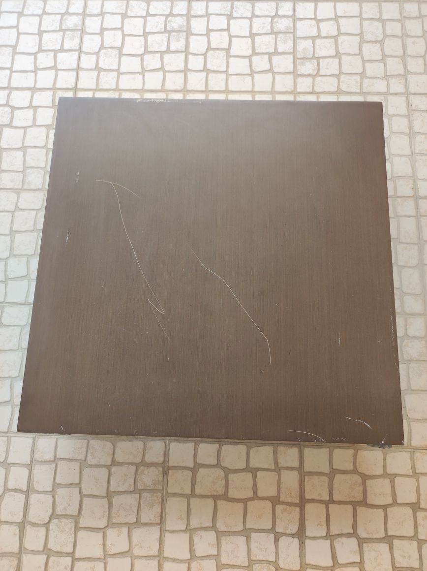 Mesa baixa de sala de estar