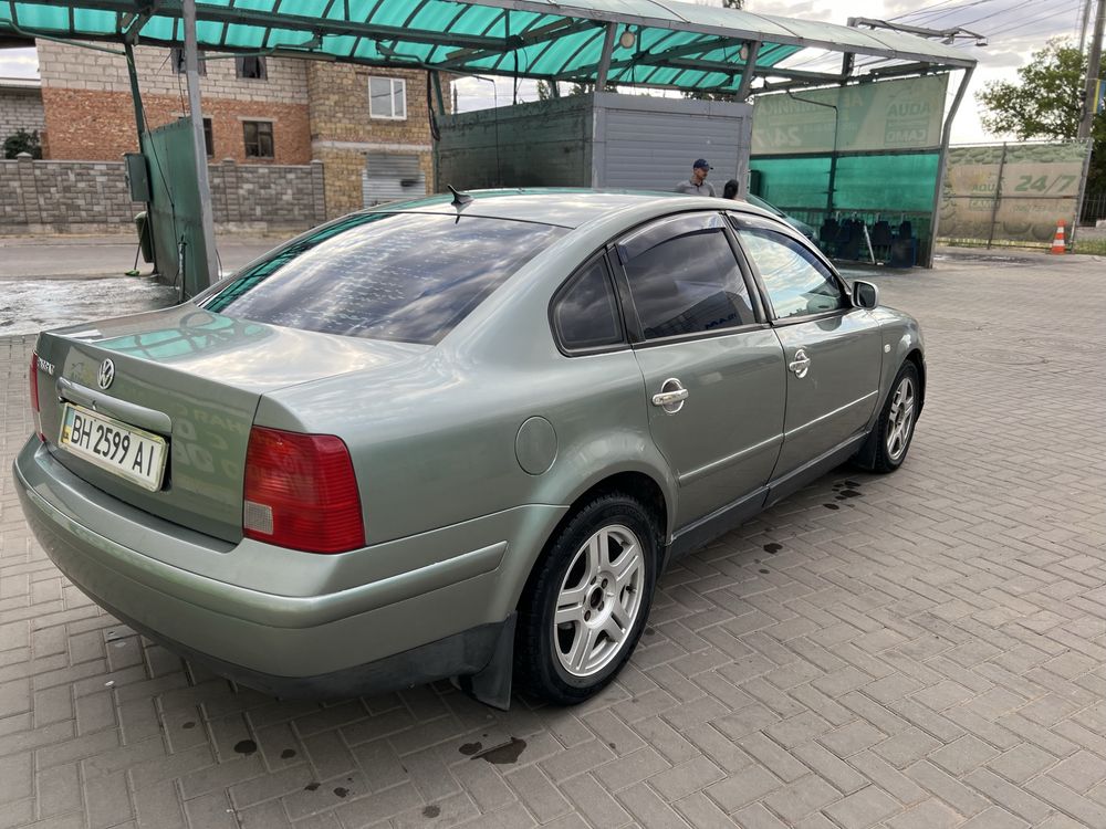 Продам автомобіль wolksvagen passat b5 2.8 v6